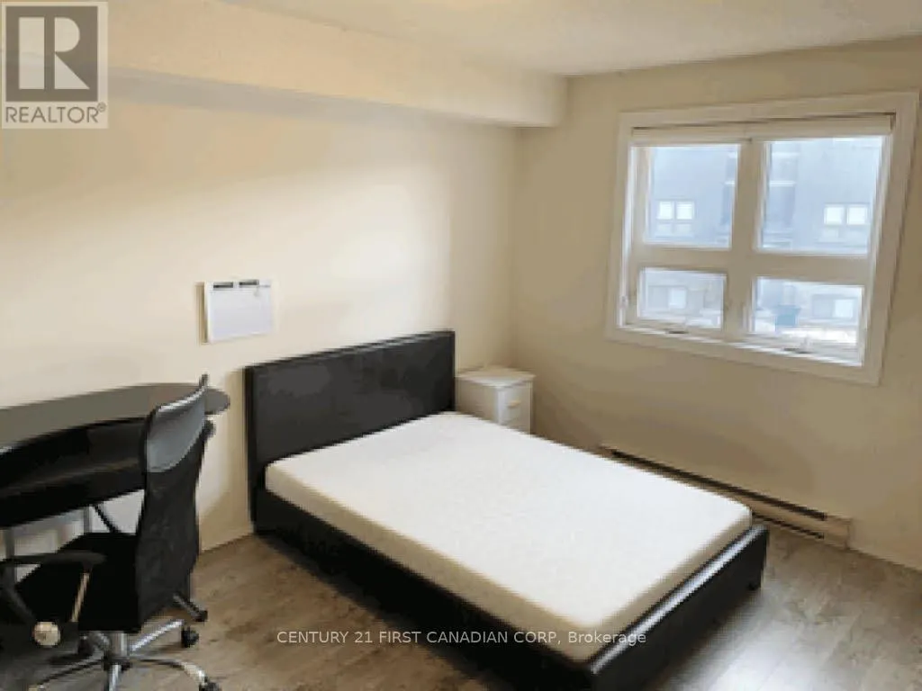 210 - 9 JACKSWAY CRESCENT, #210