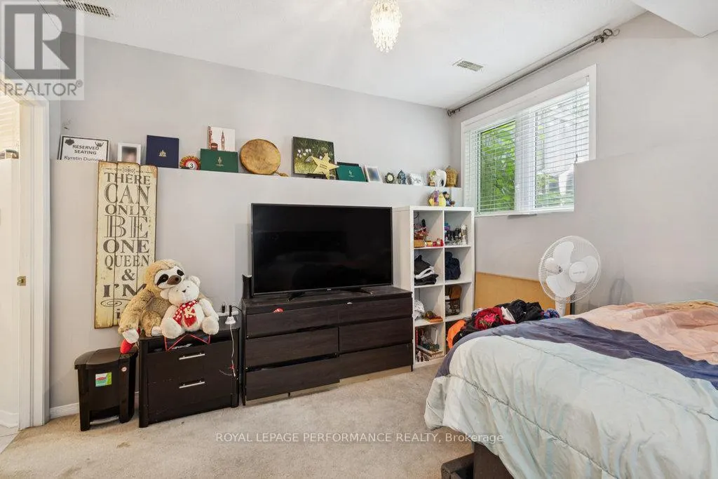 5 - 67 STEELE PARK PRIVATE