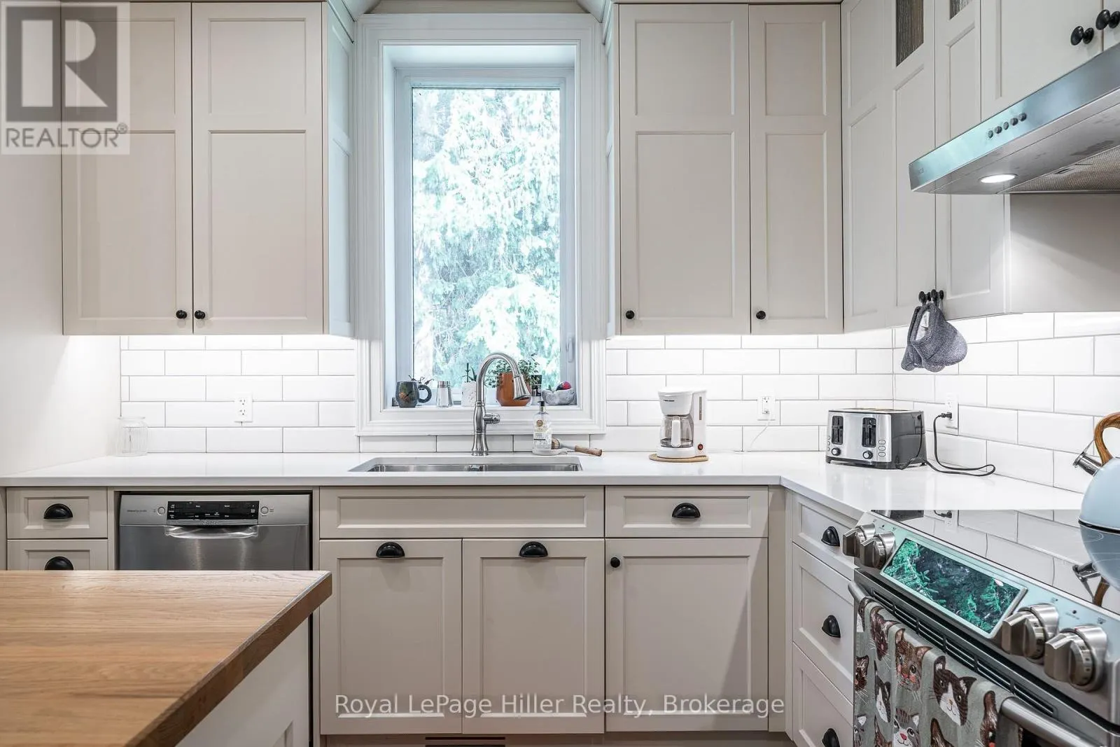 22742 NISSOURI ROAD