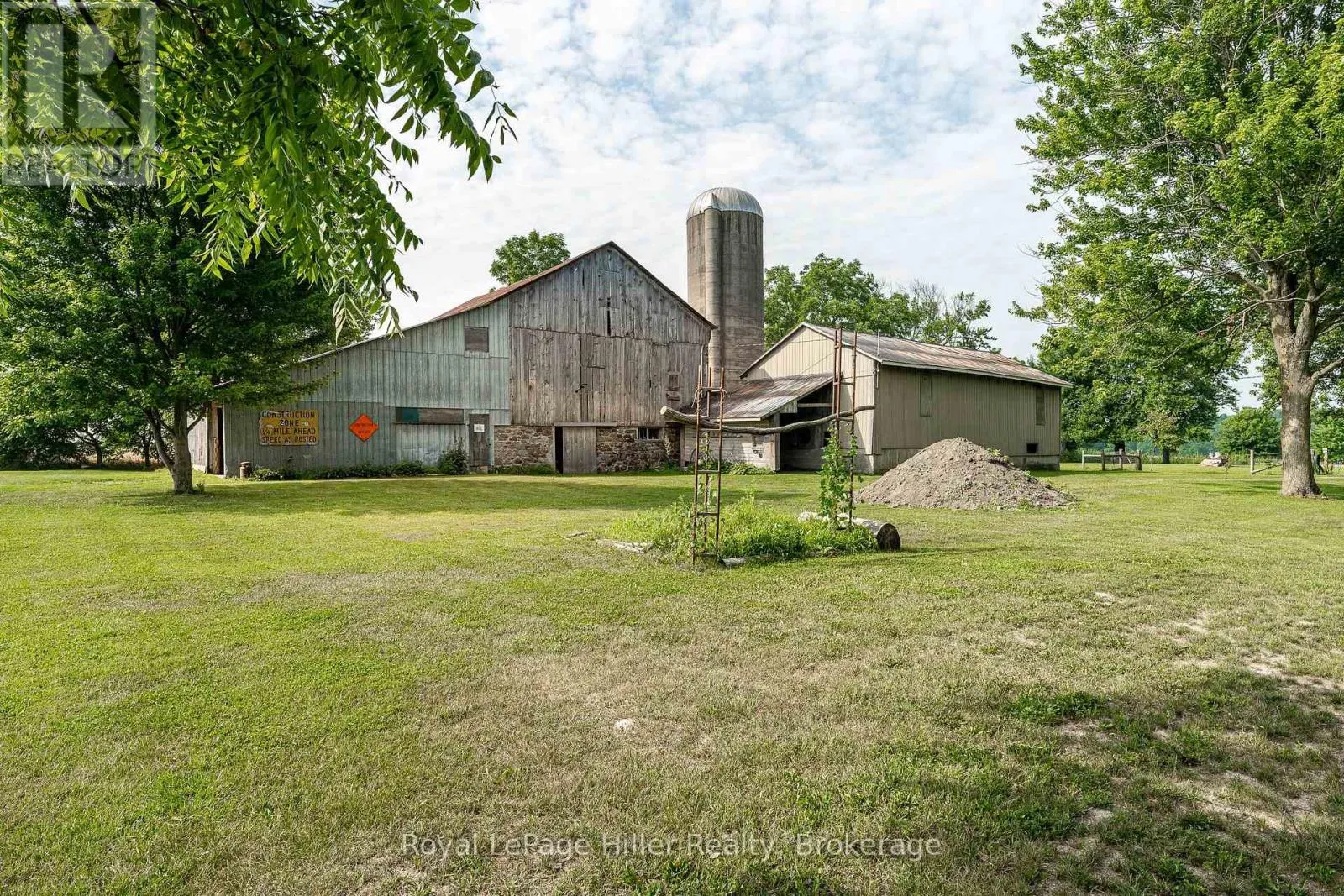 22742 NISSOURI ROAD