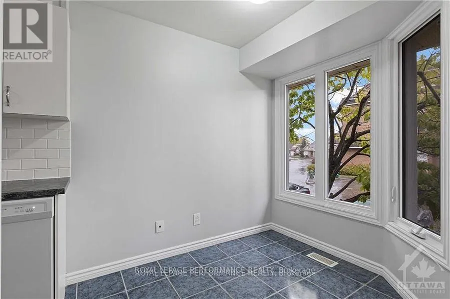 10 - 1132 GABLEFIELD PRIVATE