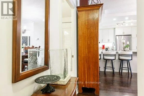 111 - 255 JOHN STREET, #111