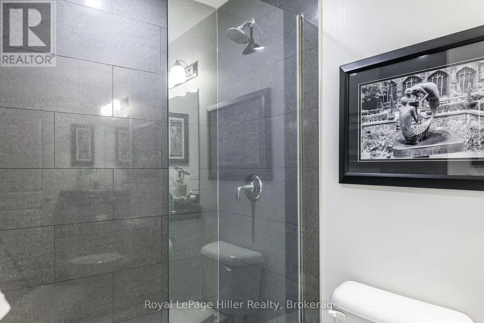 111 - 255 JOHN STREET, #111