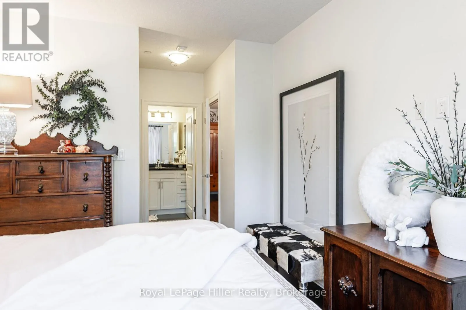 111 - 255 JOHN STREET, #111