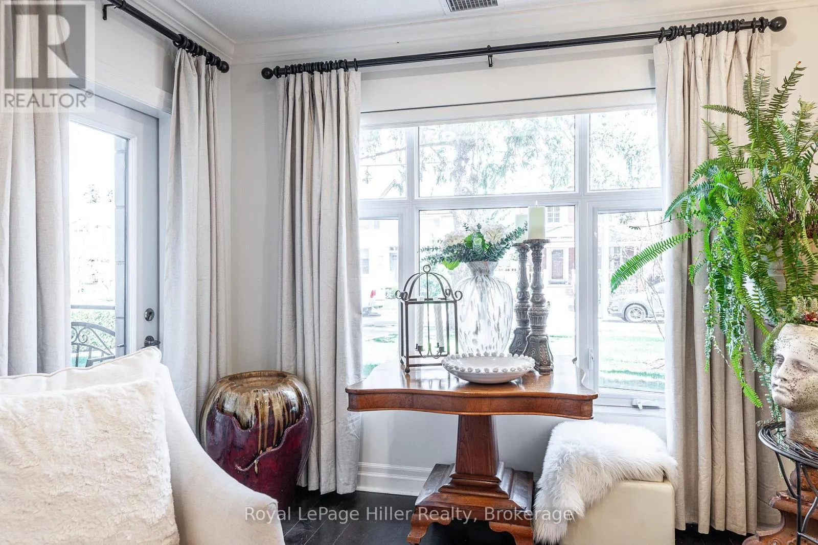 111 - 255 JOHN STREET, #111