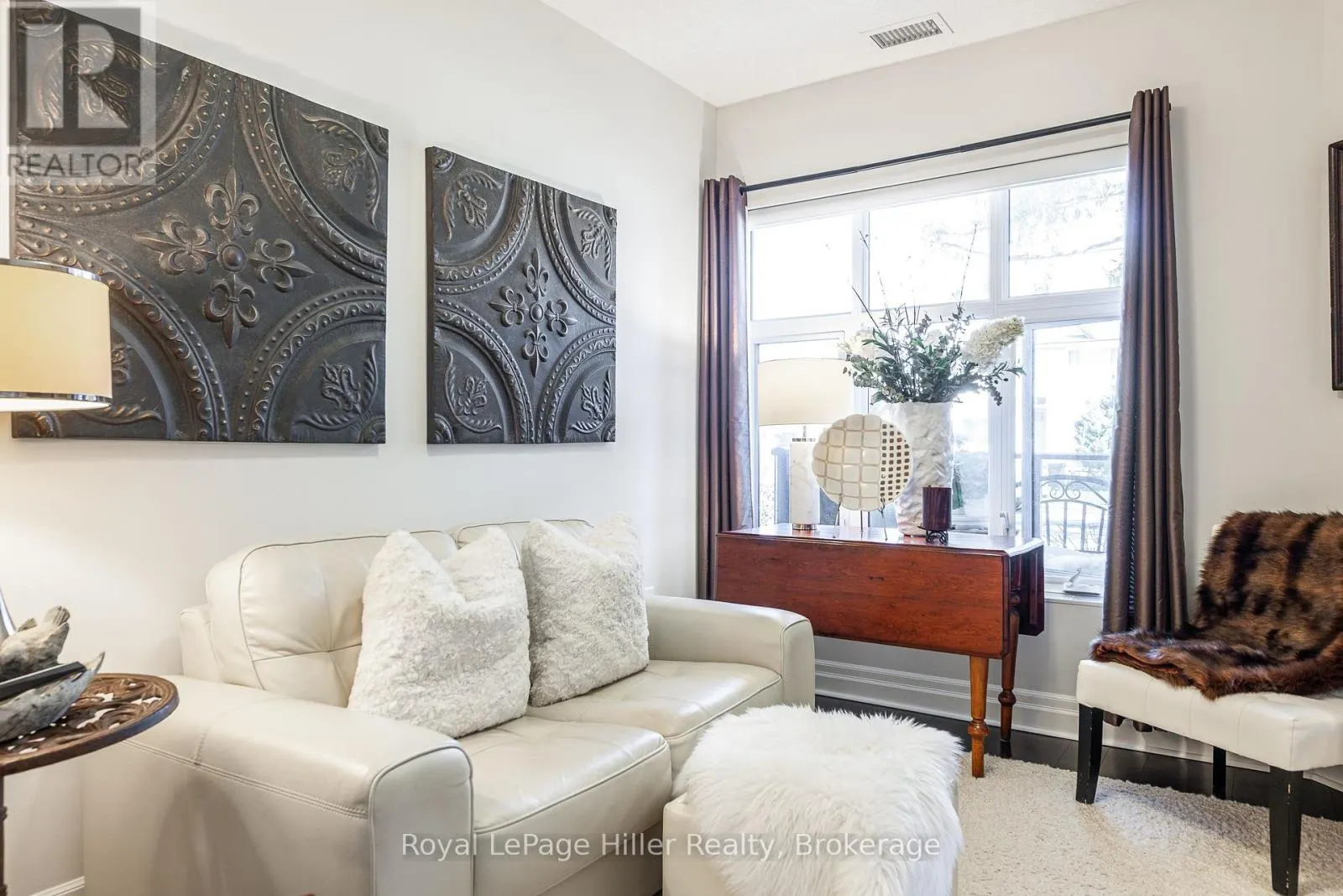 111 - 255 JOHN STREET, #111
