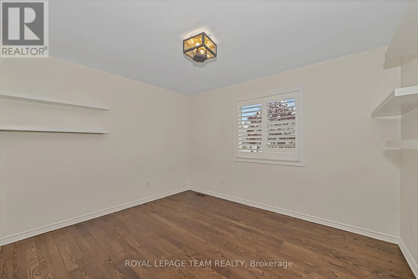 27 HERITAGE GROVE CRESCENT