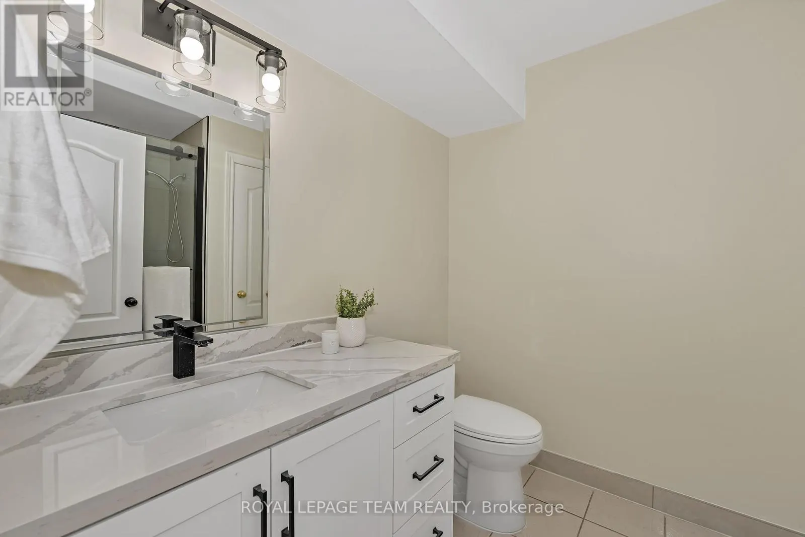 27 HERITAGE GROVE CRESCENT