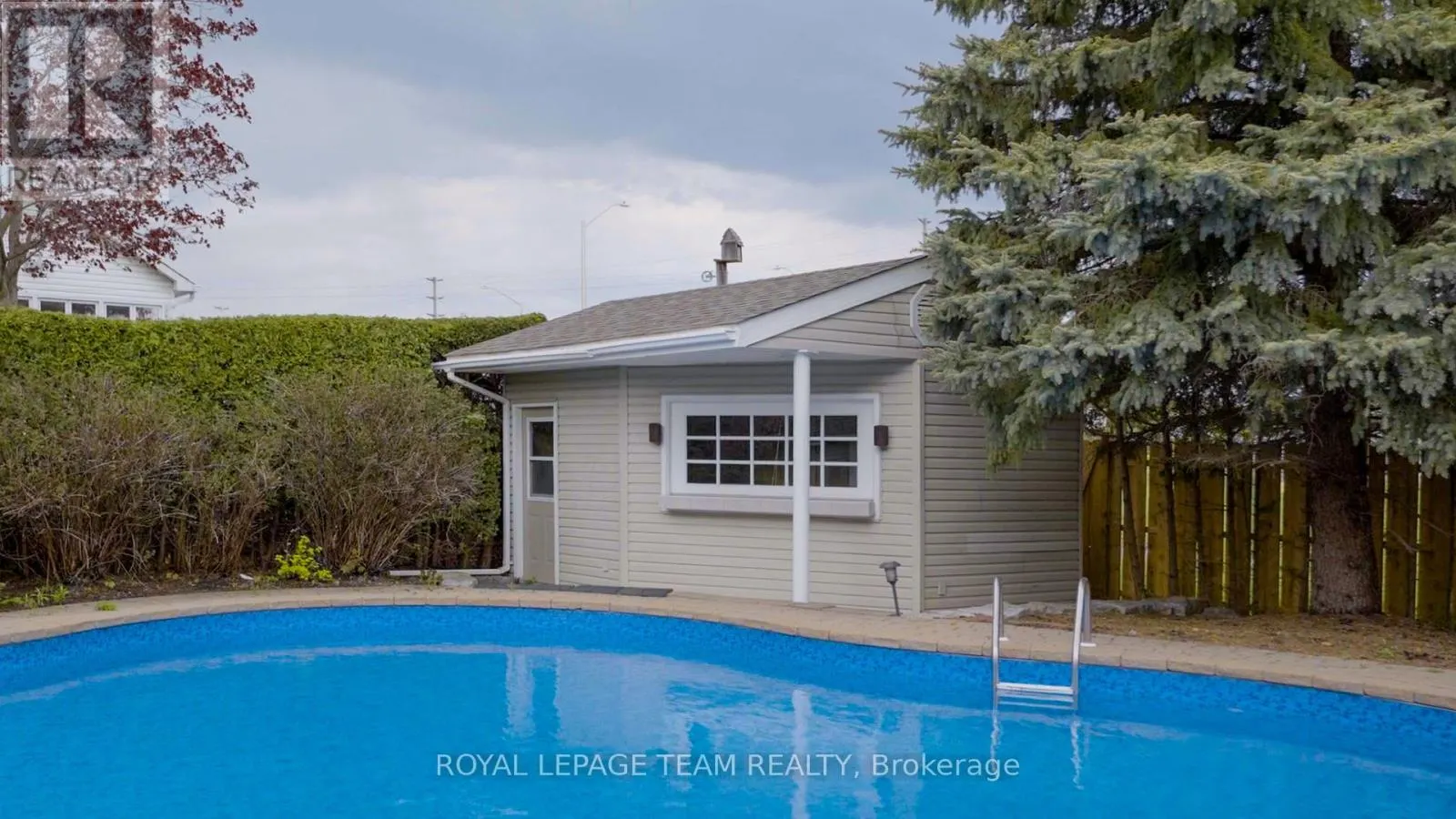 27 HERITAGE GROVE CRESCENT