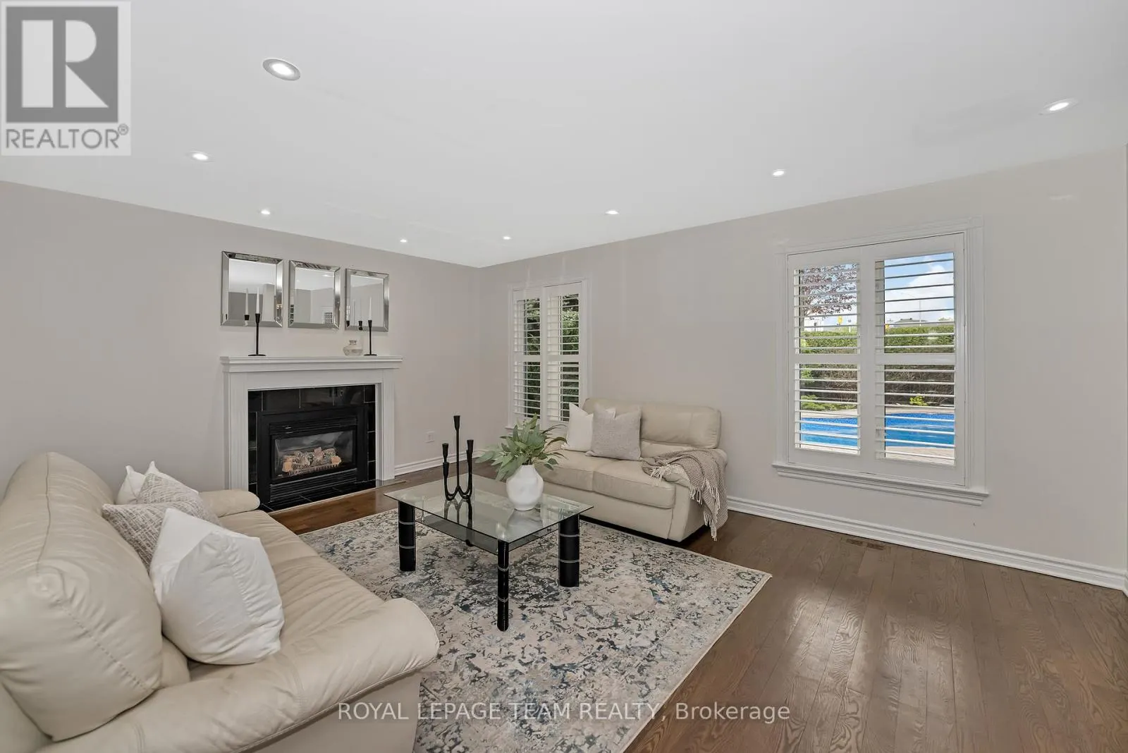 27 HERITAGE GROVE CRESCENT