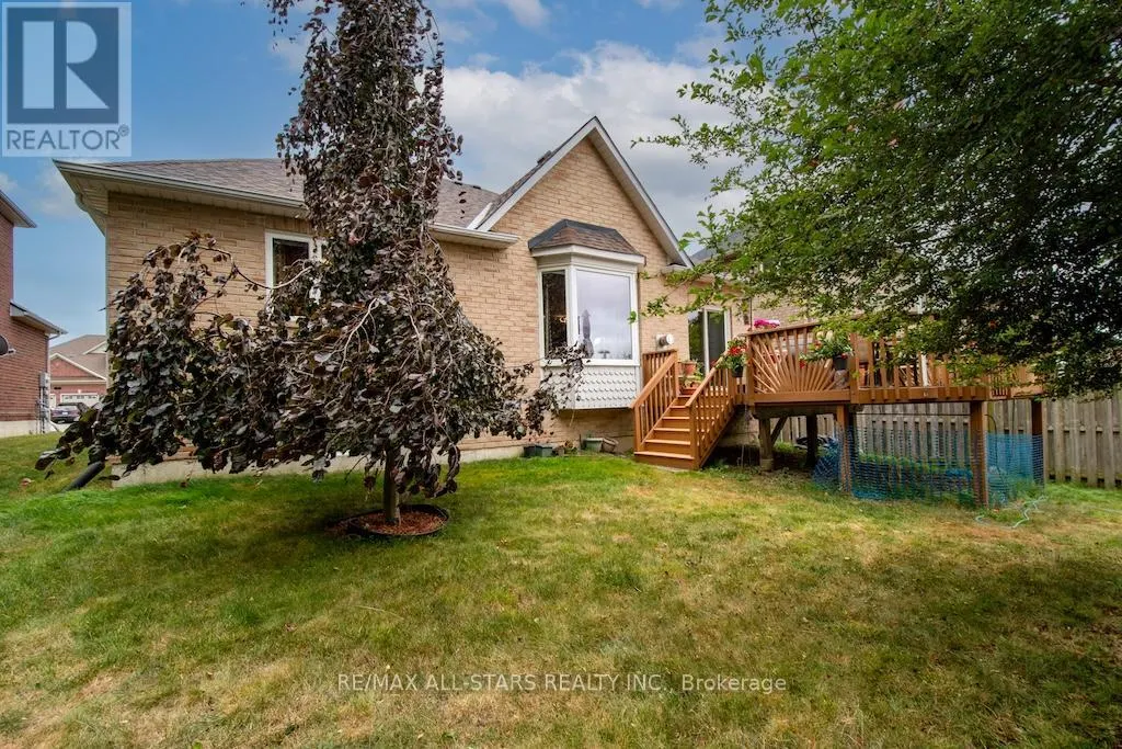 28 ELLIS CRESCENT