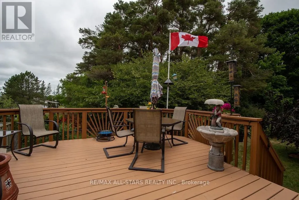 28 ELLIS CRESCENT