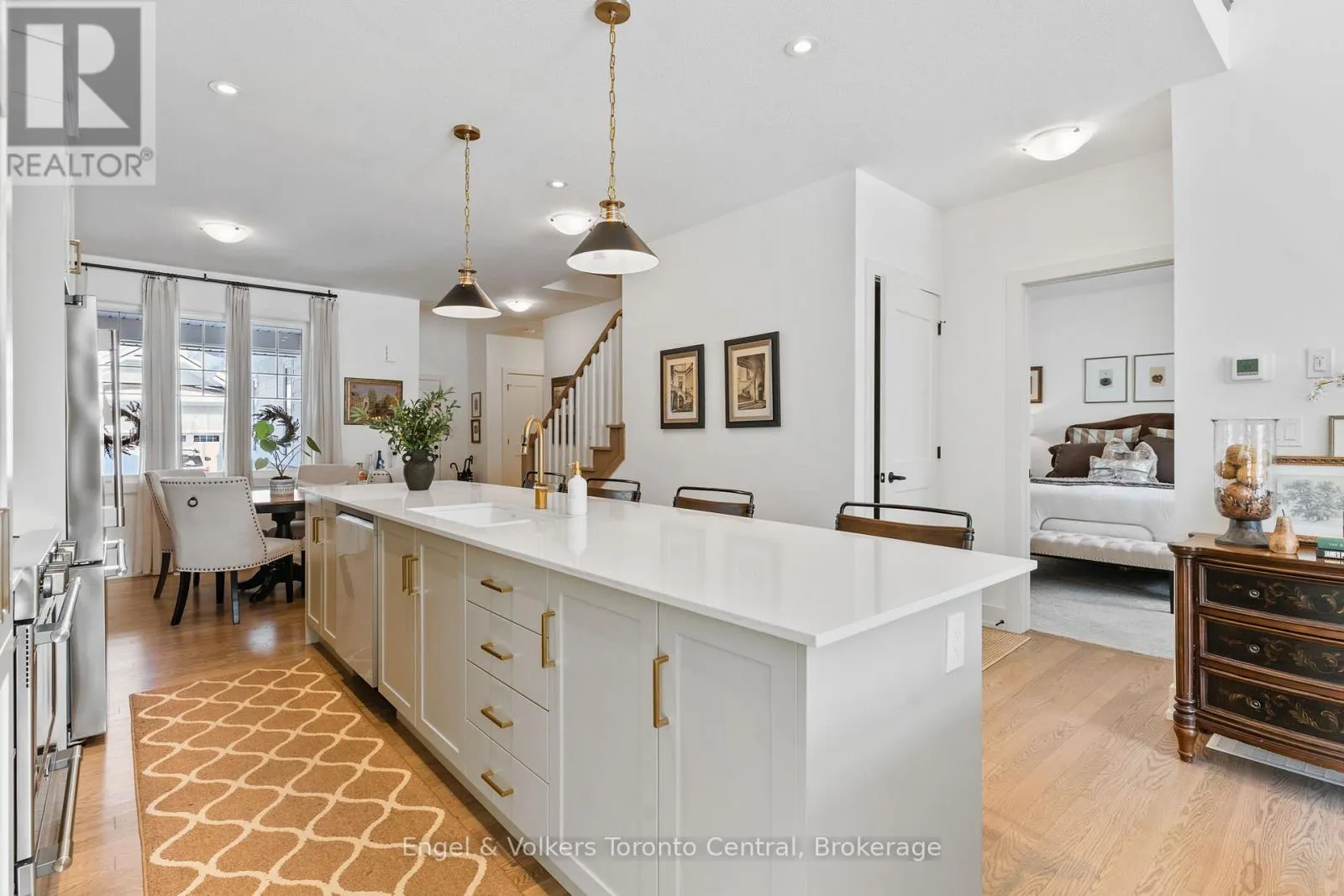306 SANDPIPER LANE
