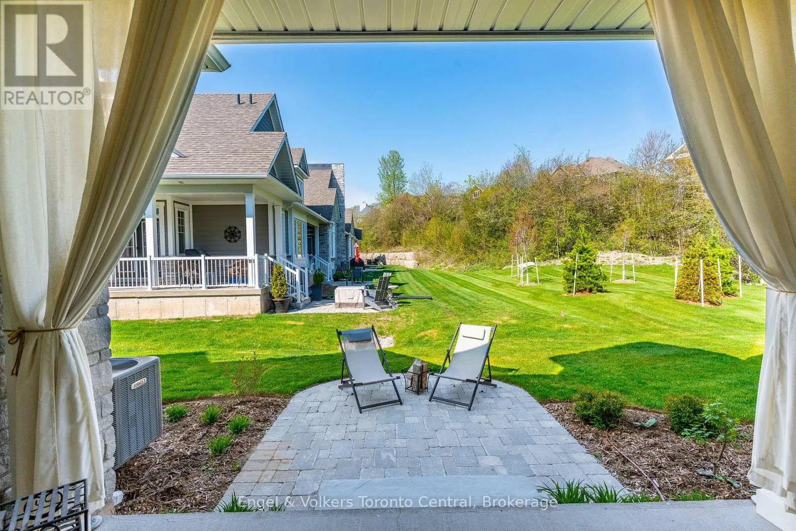 306 SANDPIPER LANE