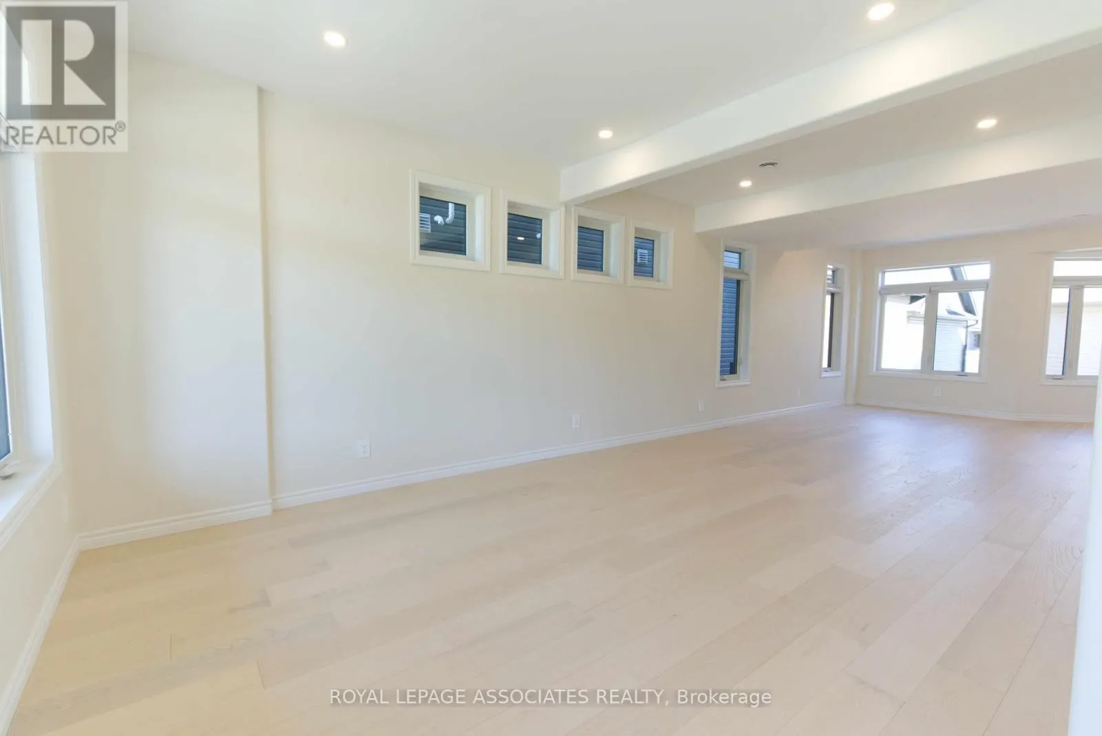 84 RIVERSTONE WAY
