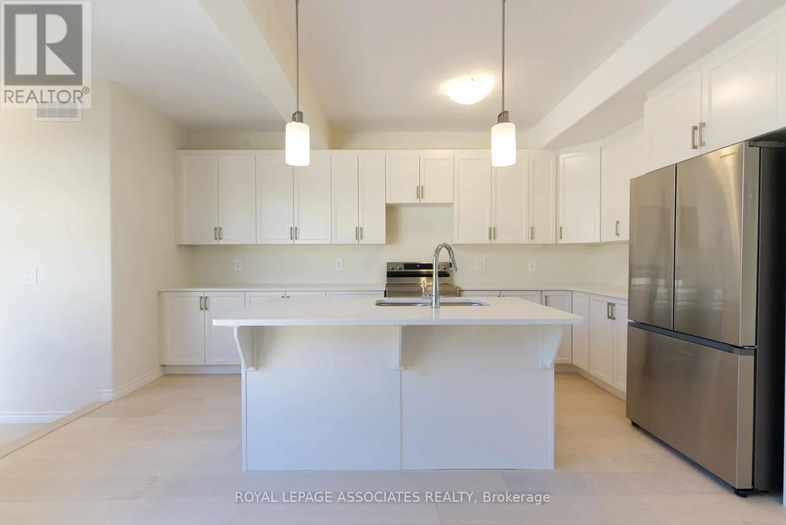 84 RIVERSTONE WAY