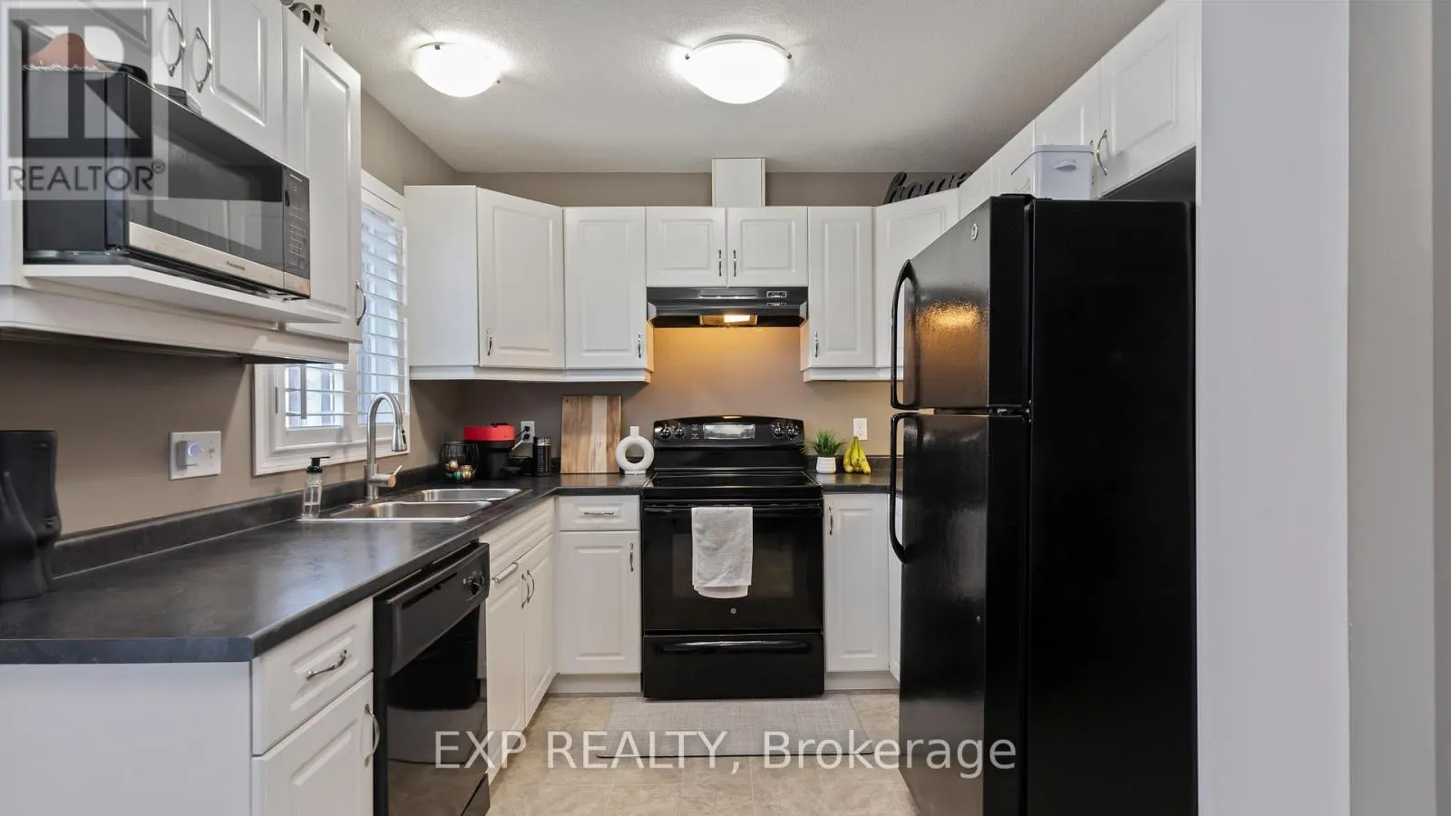 52 - 2635 BATEMAN TRAIL, #52