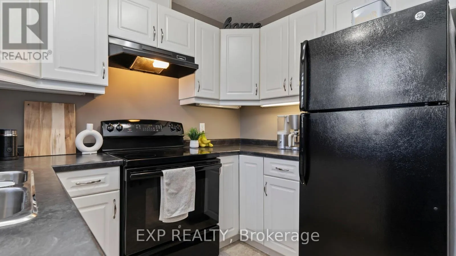 52 - 2635 BATEMAN TRAIL, #52