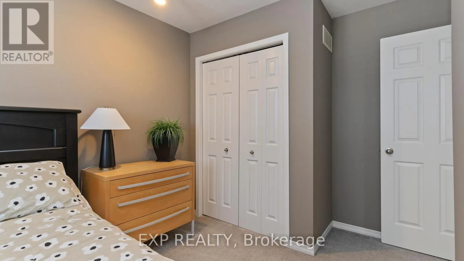 52 - 2635 BATEMAN TRAIL, #52