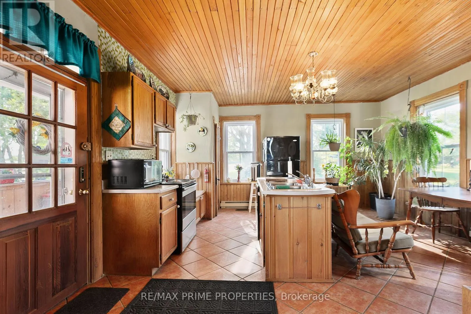 650 CONCESSION 1 ROAD