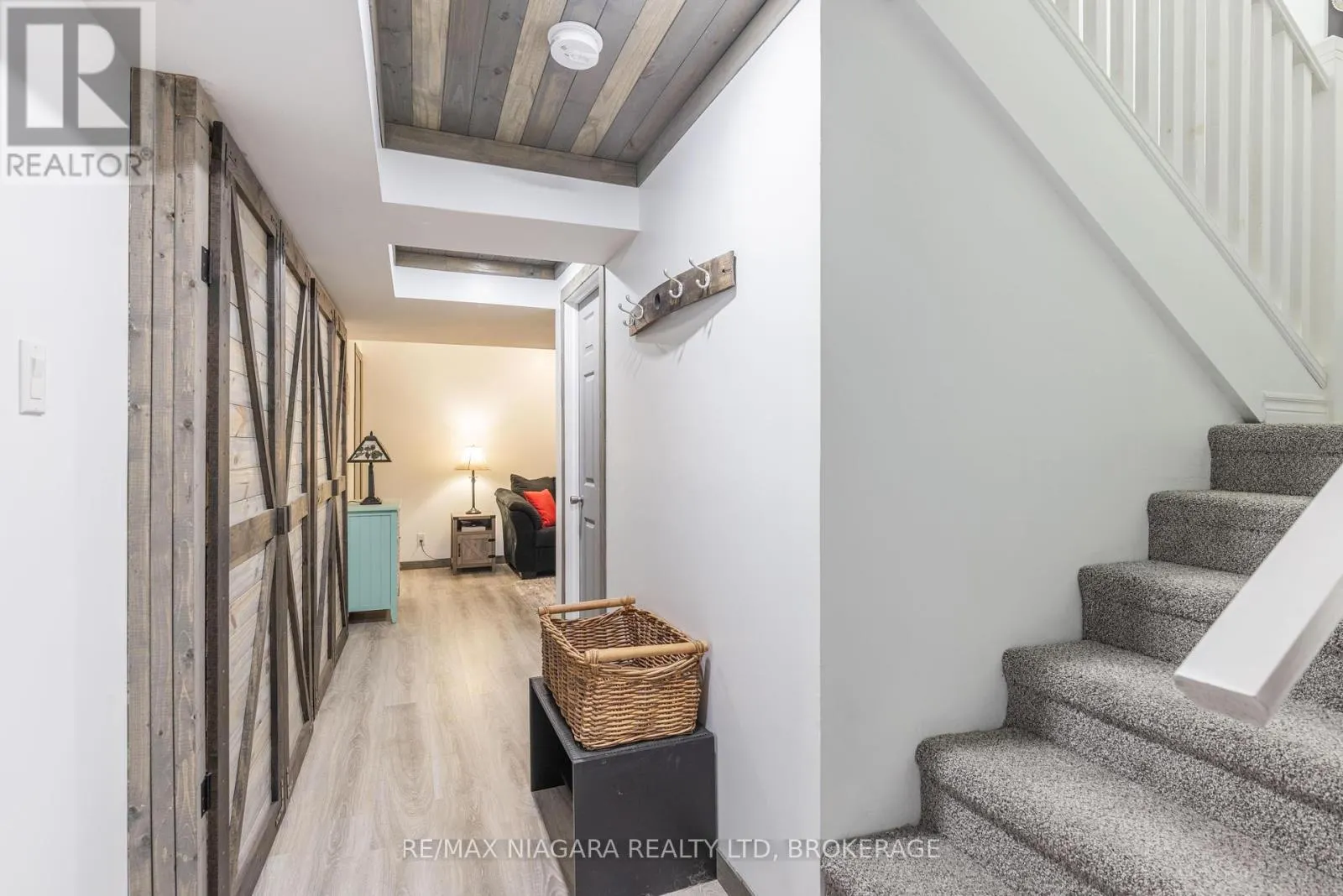203 CAMBRIDGE ROAD E