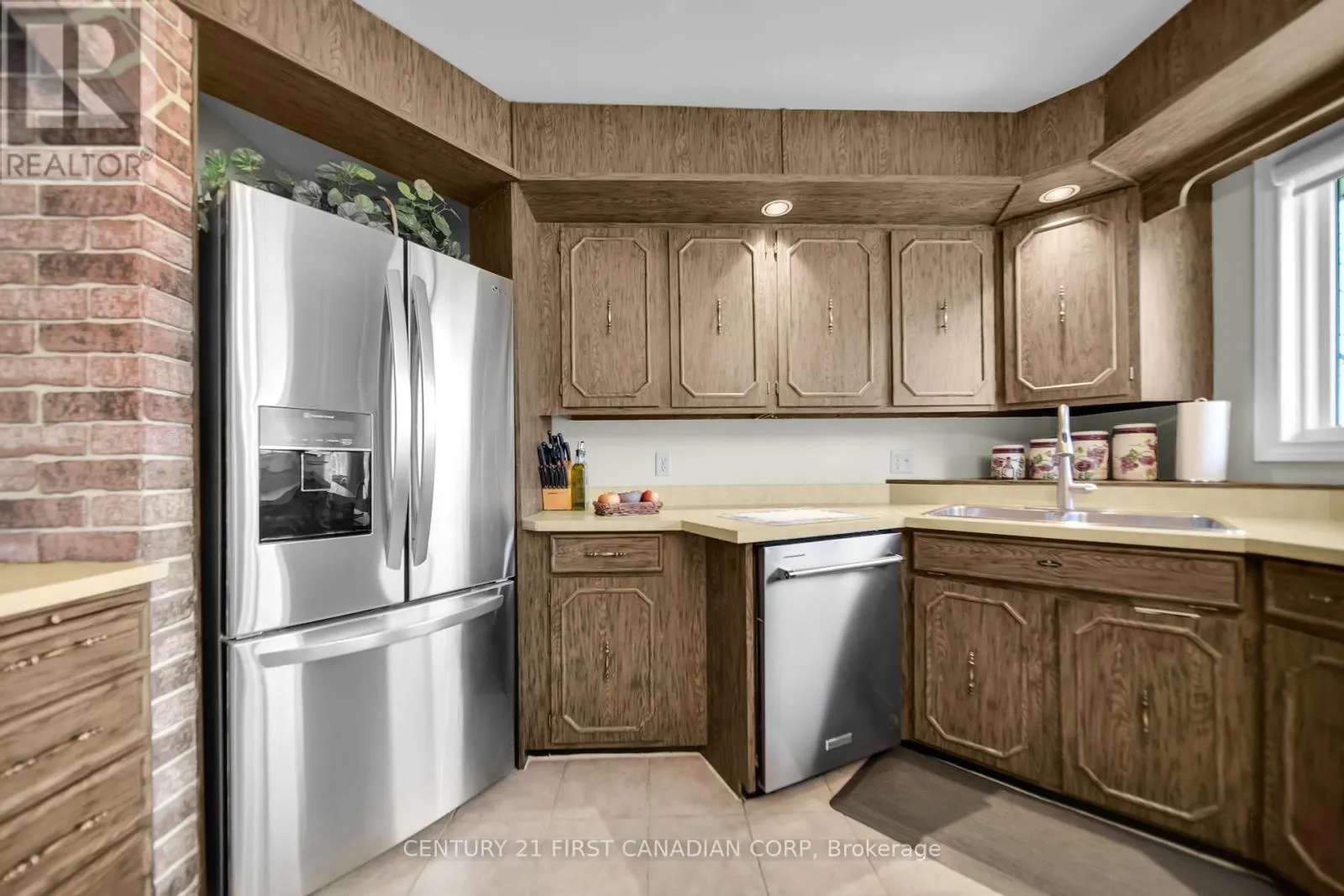 10016 GRAHAM ROAD