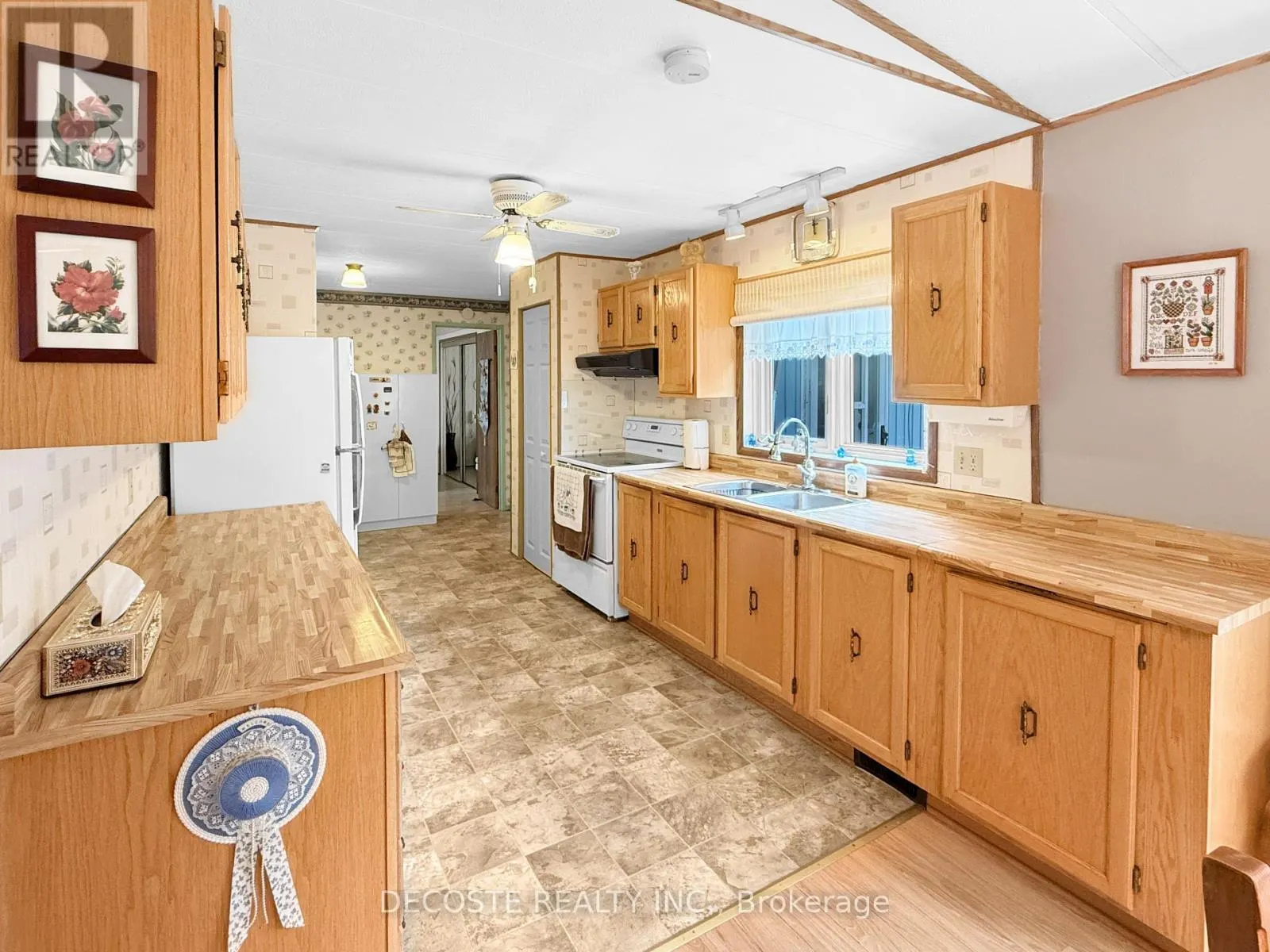 3872 BOBBY STREET