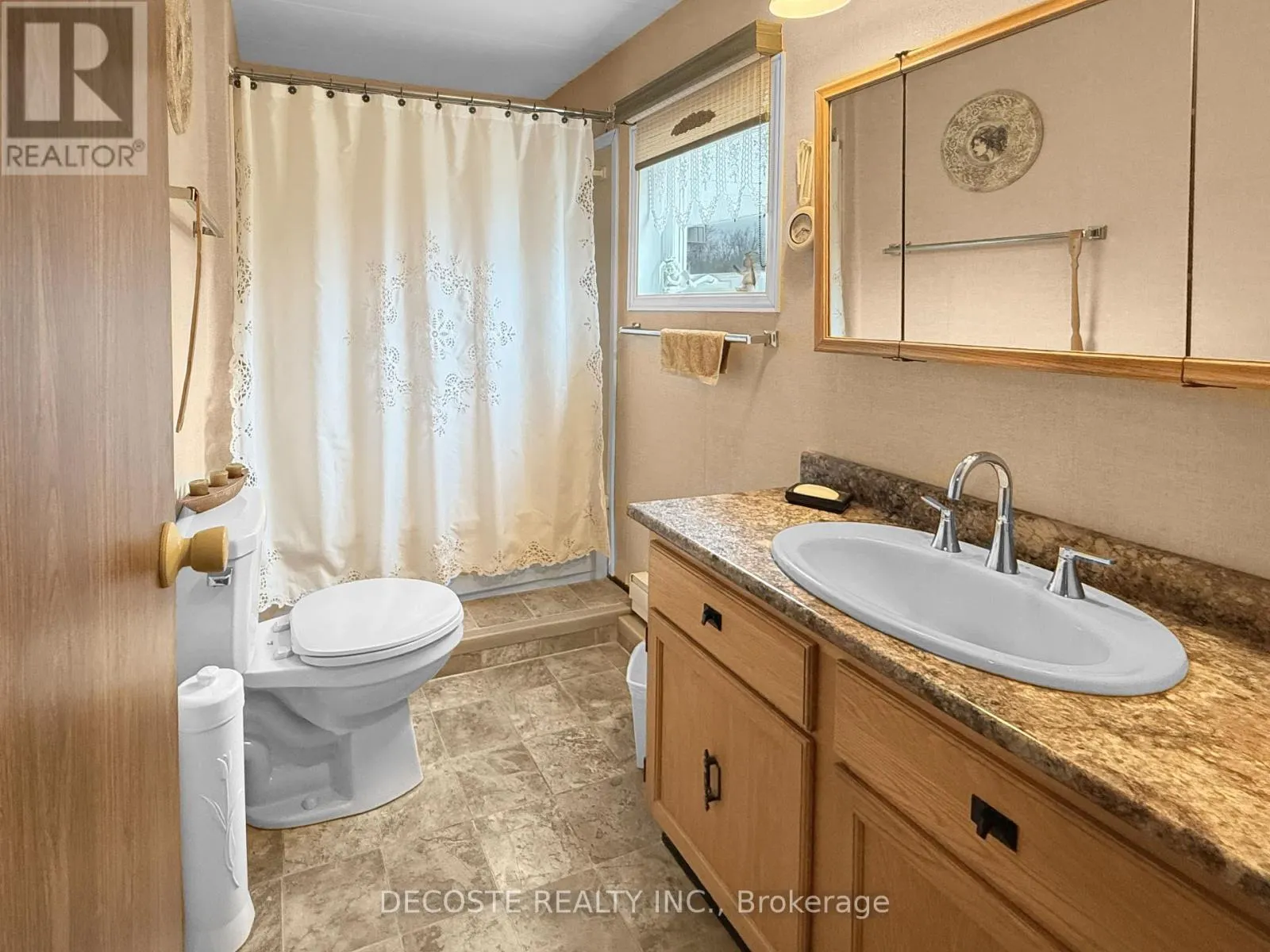 3872 BOBBY STREET
