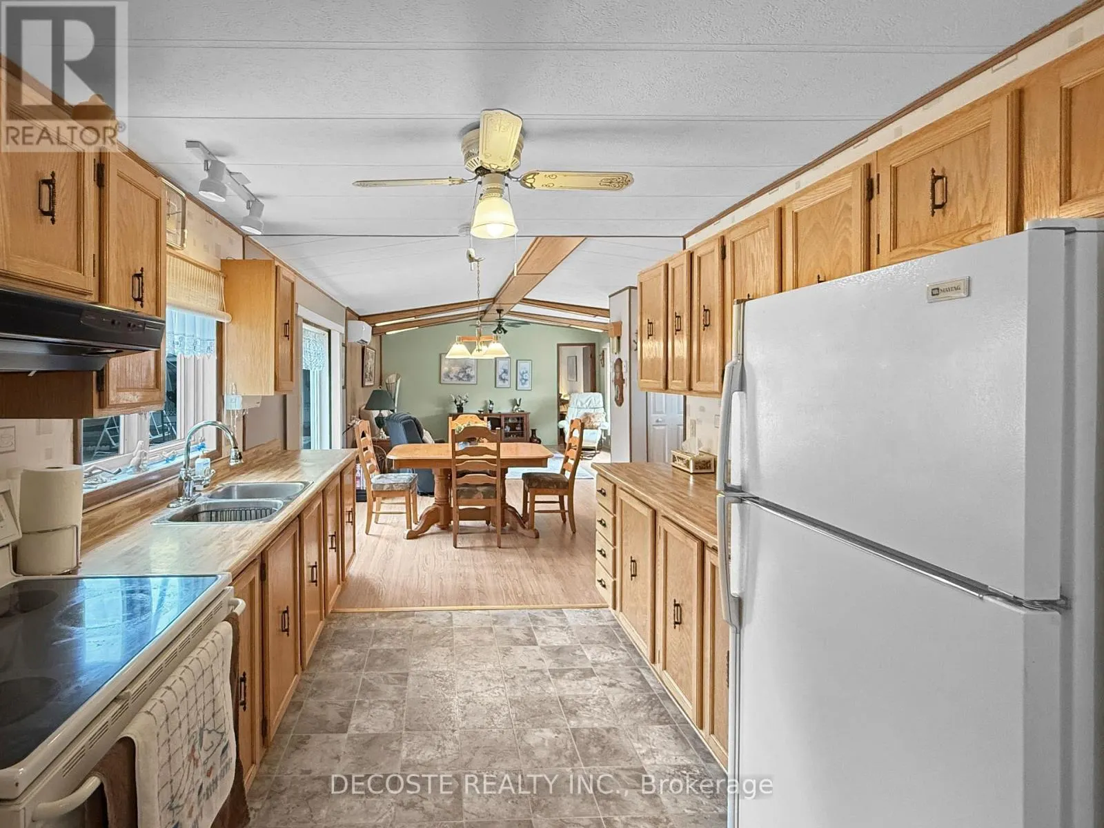 3872 BOBBY STREET