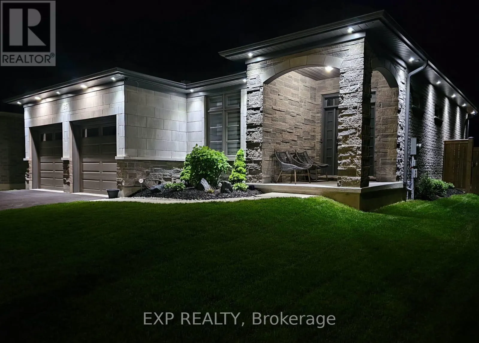 25 FOX HOLLOW COURT