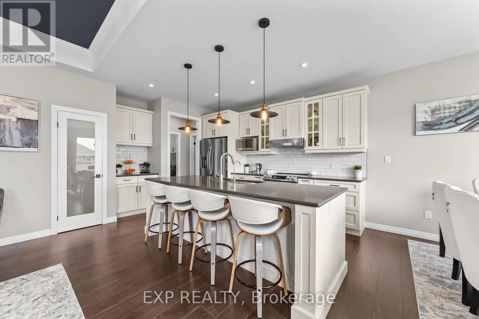 25 FOX HOLLOW COURT