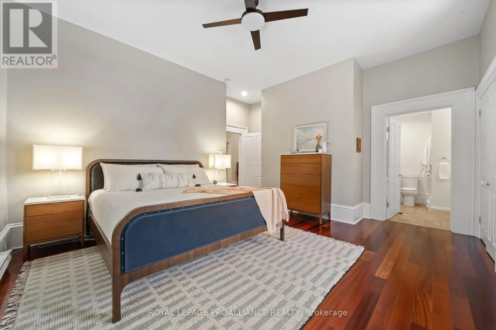 3 - 99 BRIDGE STREET E, #3