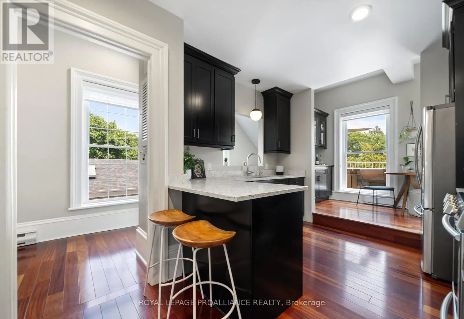 3 - 99 BRIDGE STREET E, #3