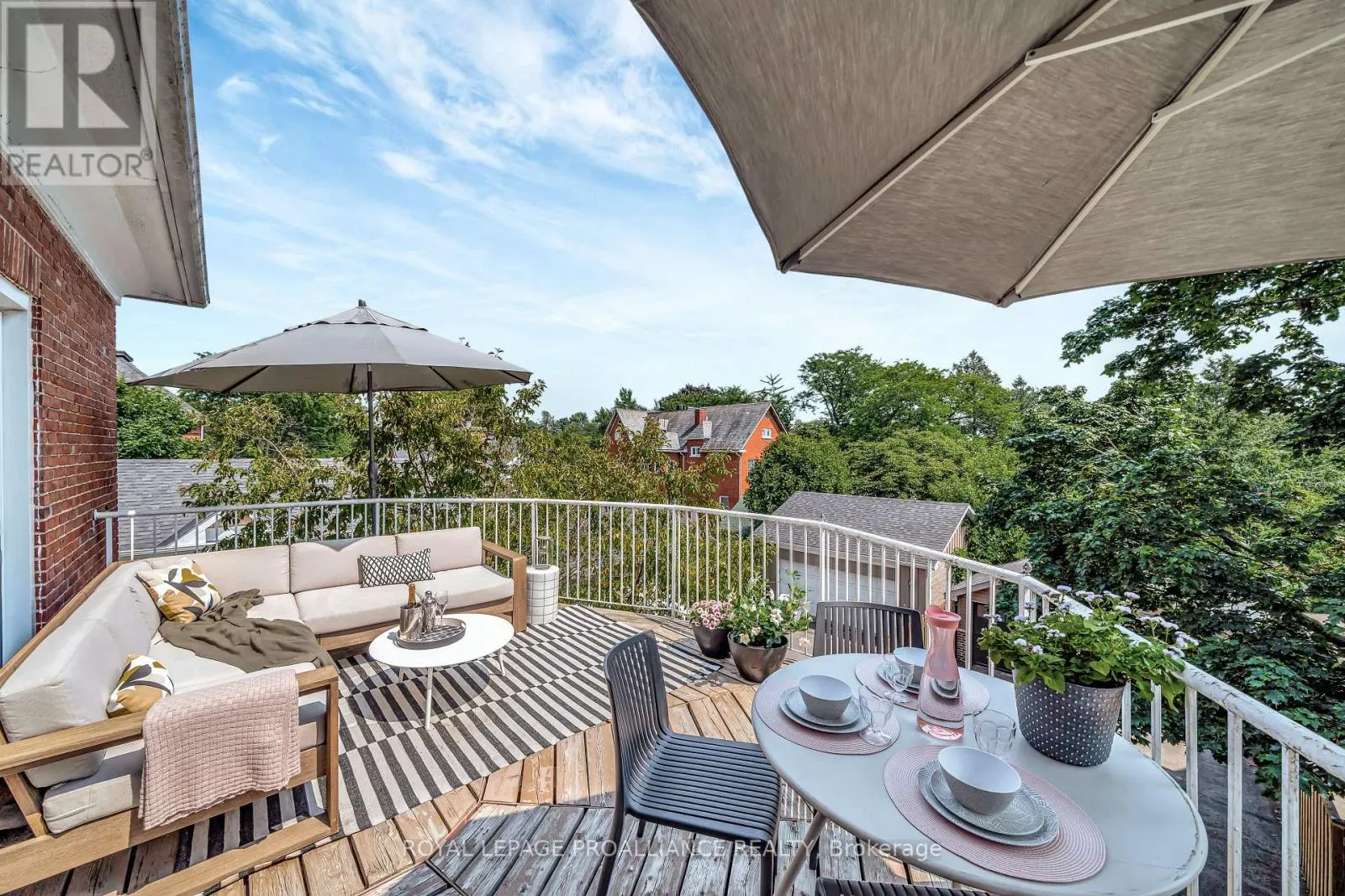 3 - 99 BRIDGE STREET E, #3