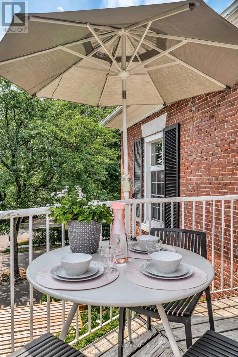 3 - 99 BRIDGE STREET E, #3