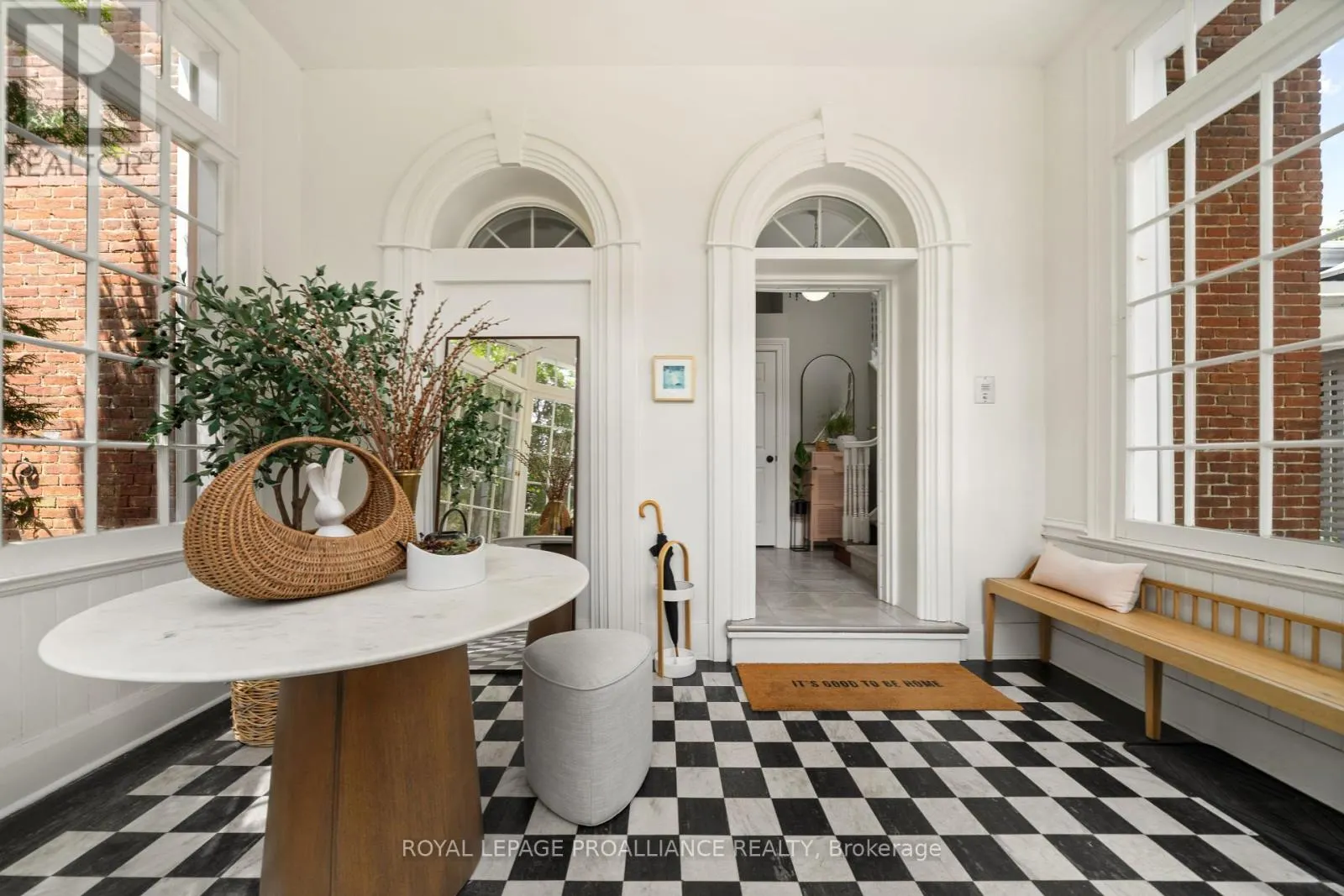 3 - 99 BRIDGE STREET E, #3