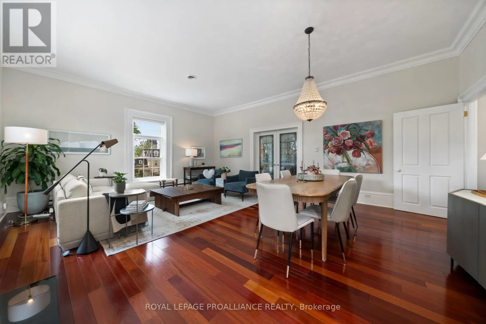 3 - 99 BRIDGE STREET E, #3