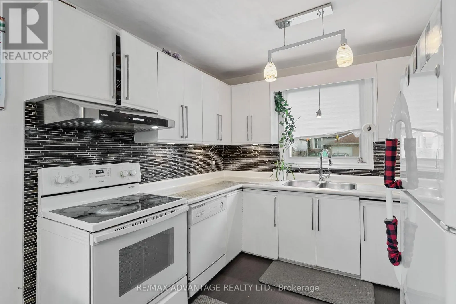 95 CLARENCE AVENUE