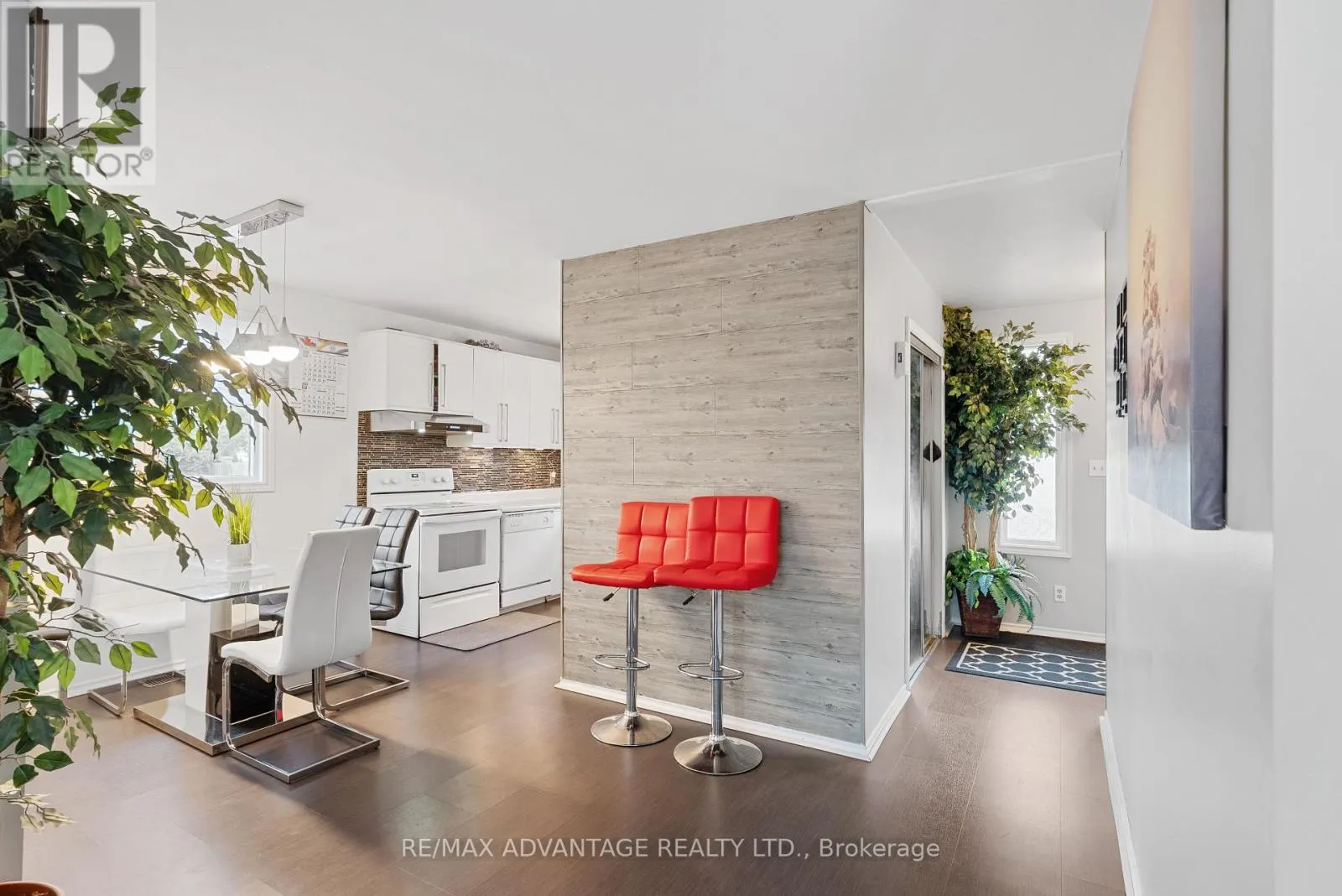 95 CLARENCE AVENUE