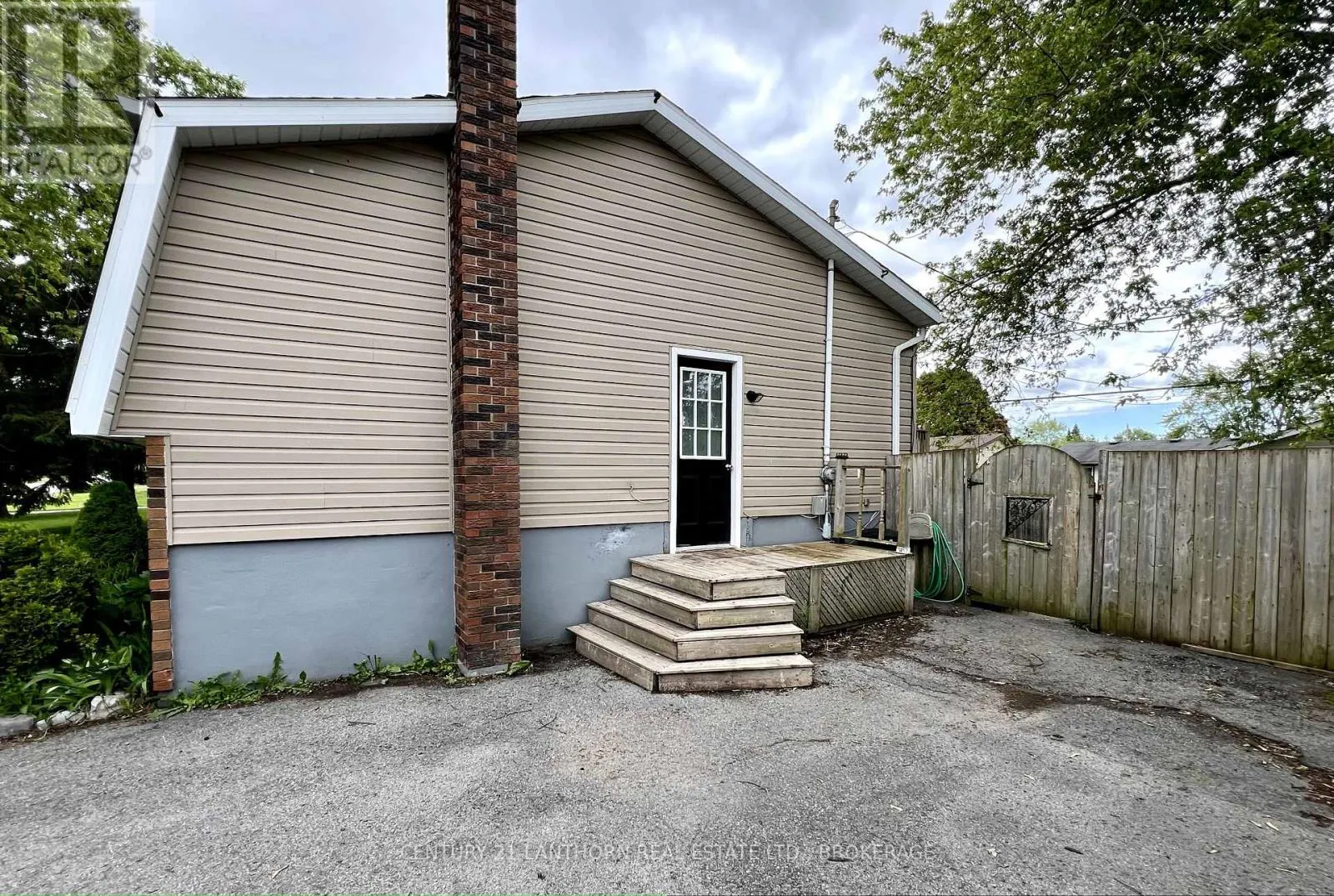190 AMHERST DRIVE