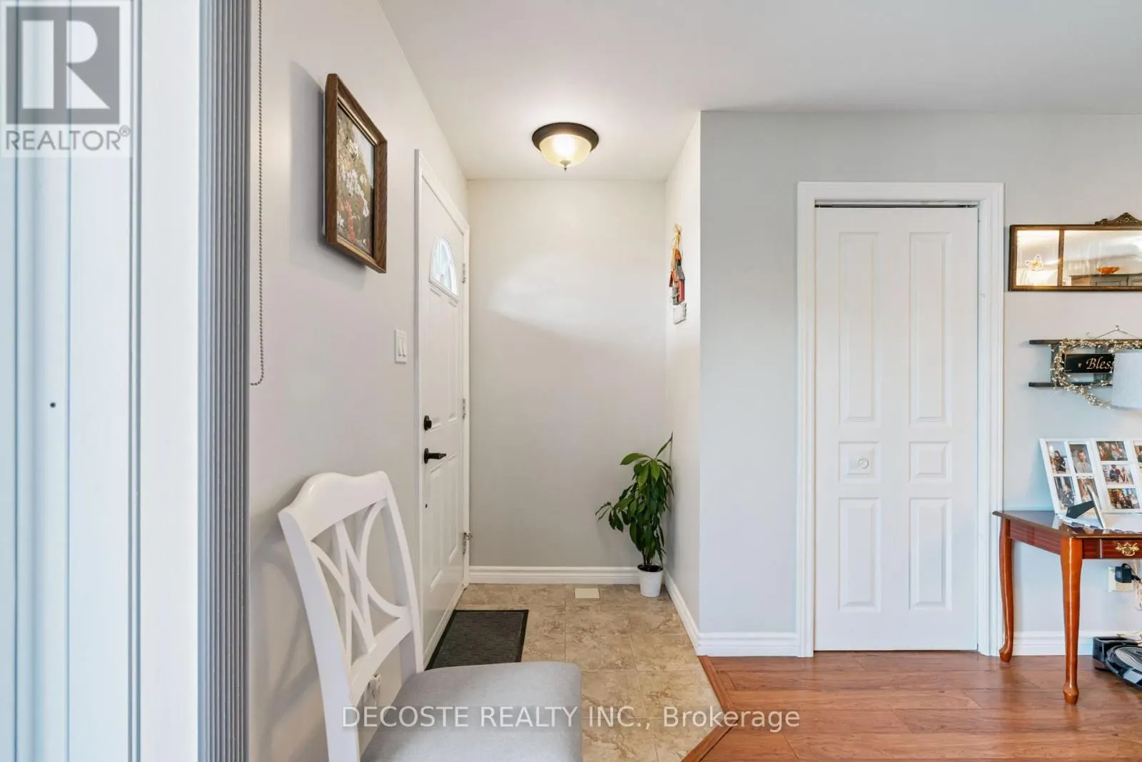 4 - 508 MASSIE CRESCENT