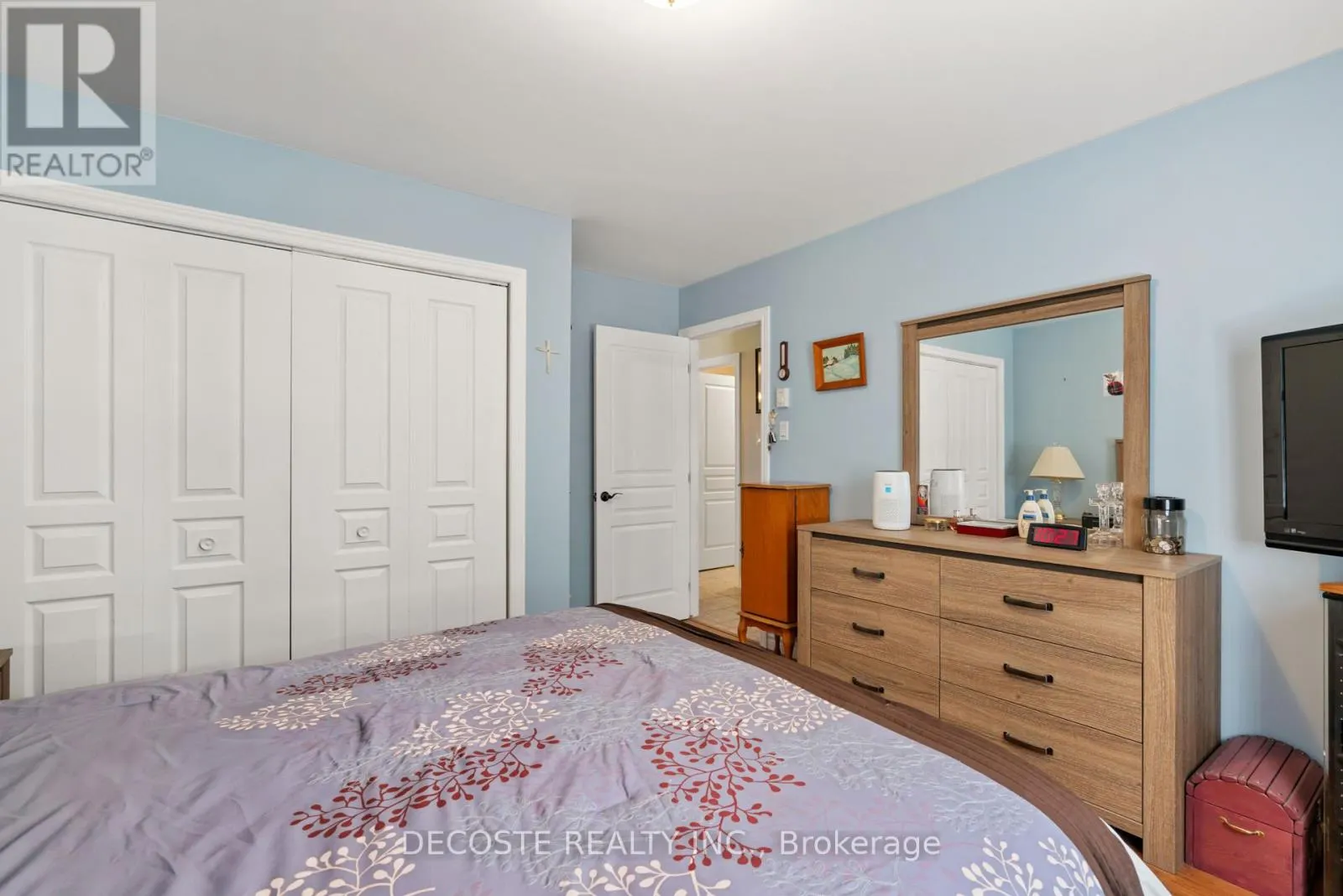 4 - 508 MASSIE CRESCENT