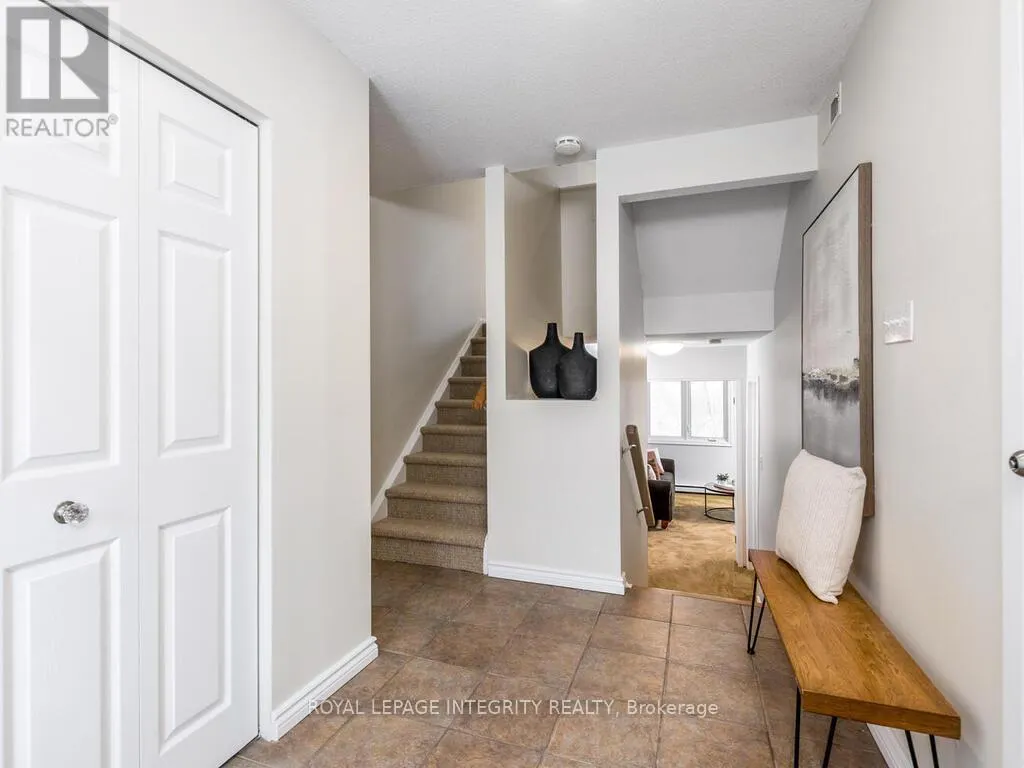27 - 655 RICHMOND ROAD