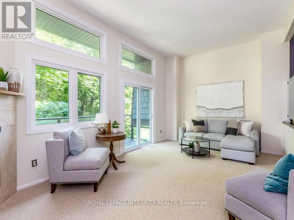 27 - 655 RICHMOND ROAD