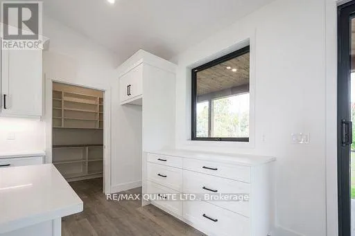 225 MITCHELLS CROSSROAD
