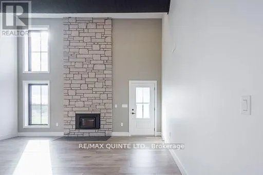 225 MITCHELLS CROSSROAD