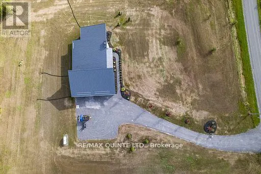 225 MITCHELLS CROSSROAD