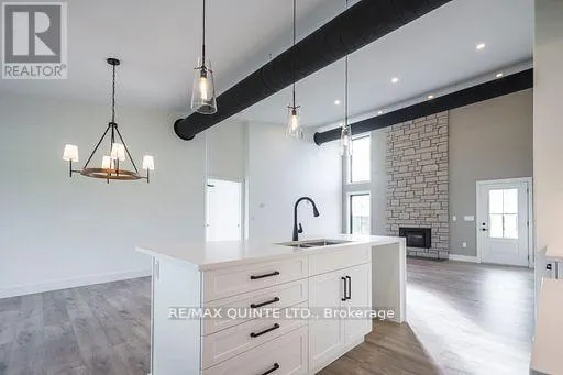 225 MITCHELLS CROSSROAD