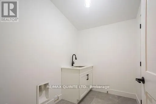 225 MITCHELLS CROSSROAD