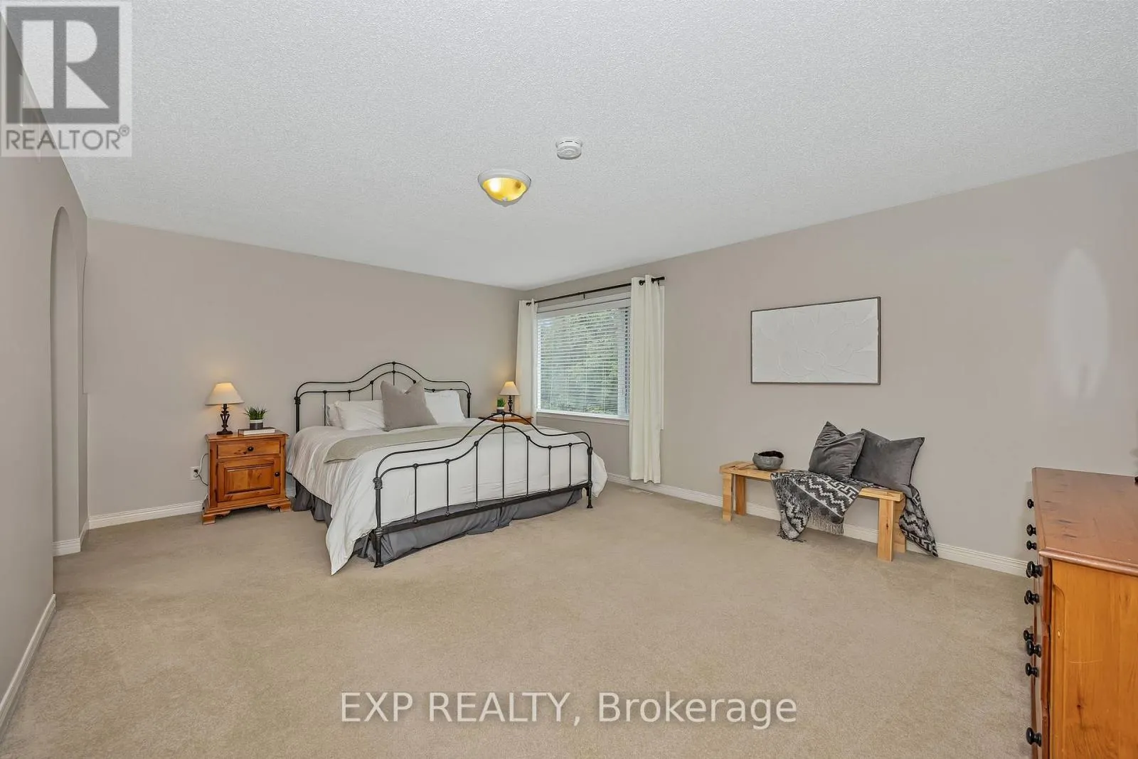 3722 MOUNTAIN MEADOWS CRESCENT N